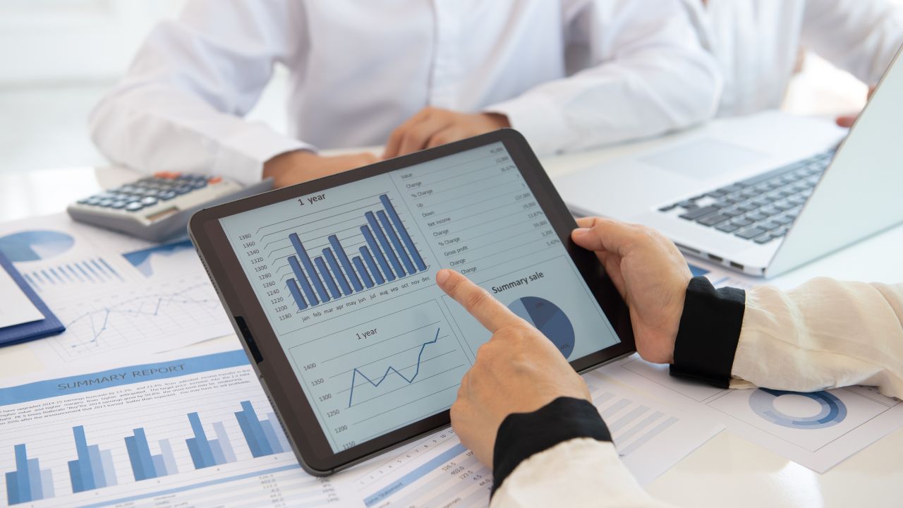 financial advisor