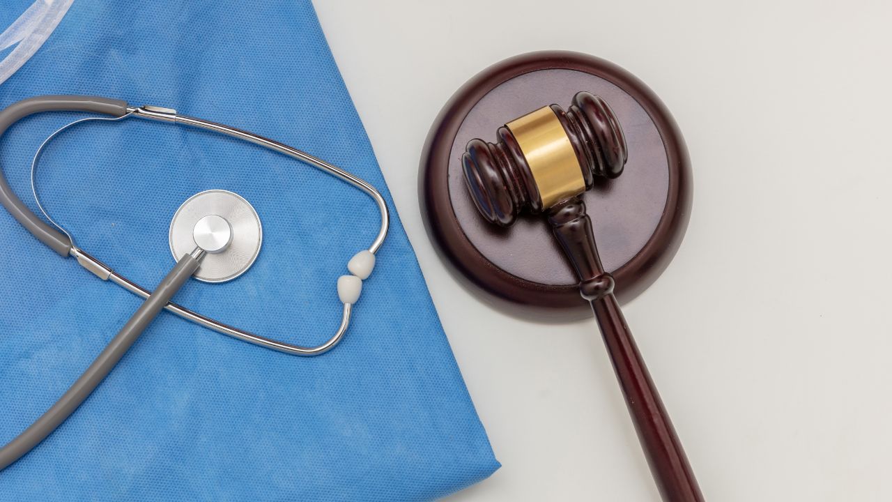 medical malpractice lawyer
