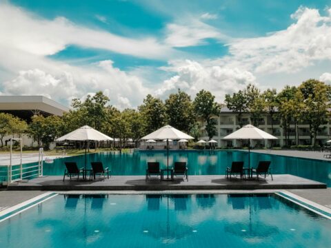 how to finance a luxury hotel with private loans and investors