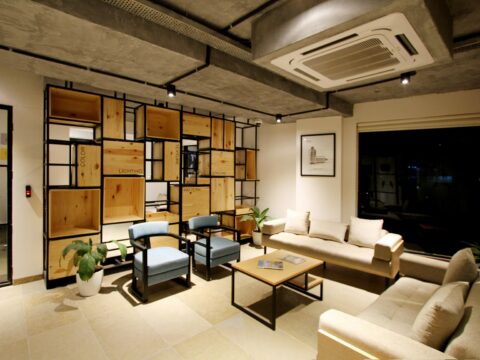 How to budget smartly for buying a luxury apartment