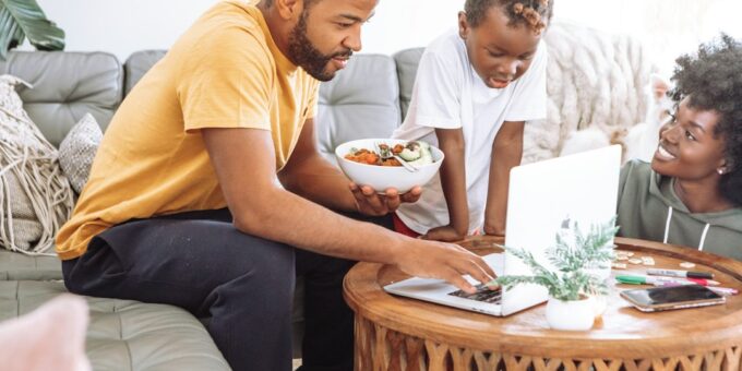 Balancing Family Values with Financial Planning: A Practical Guide for Parents