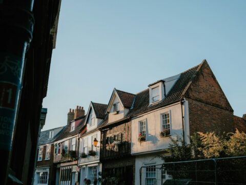 Investing in Rental Properties with Limited Capital: Practical Strategies for Beginners